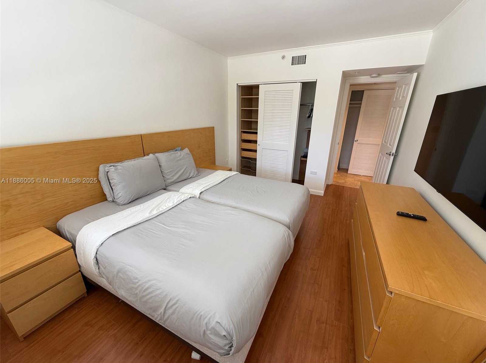 Small Image of 1500 BAY RD #122S, Miami Beach Number 20