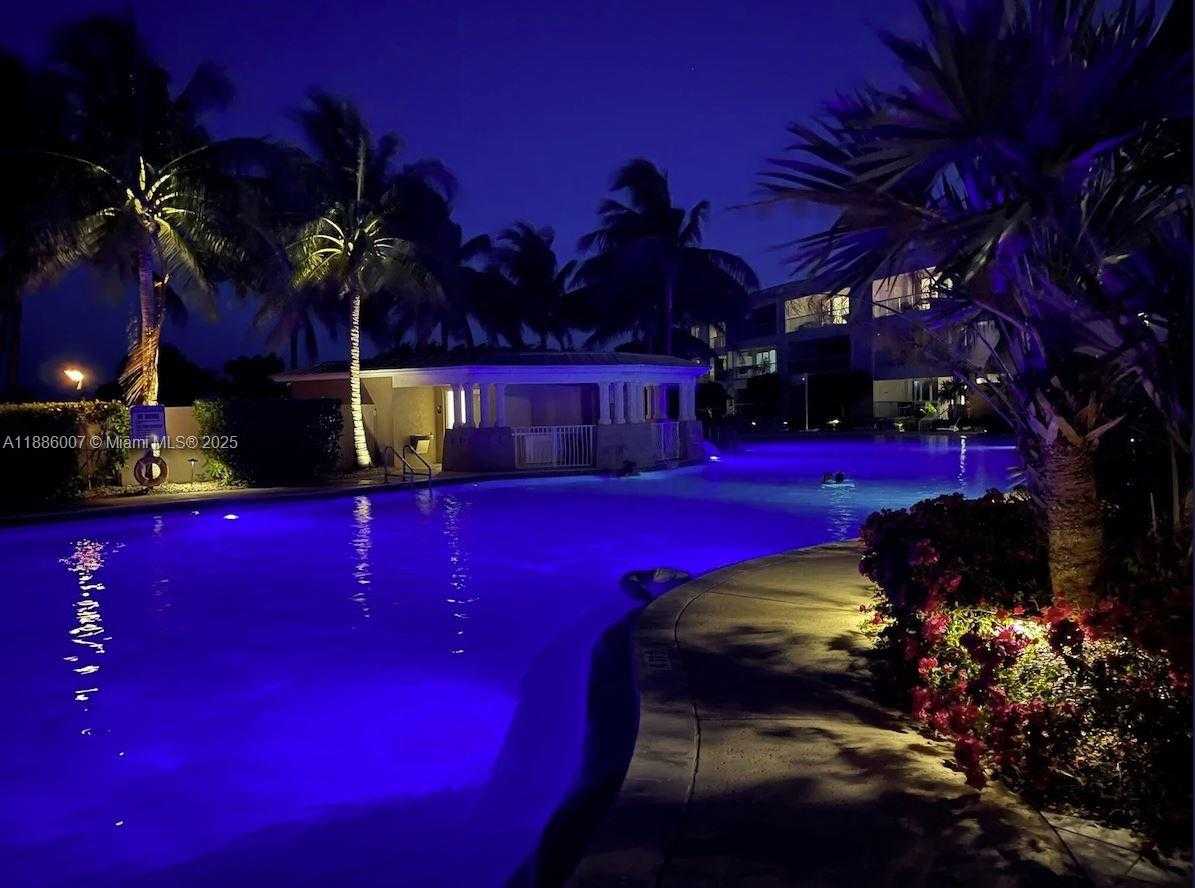 Small Image of 97501 OVERSEAS HWY #312, Key Largo Number 44