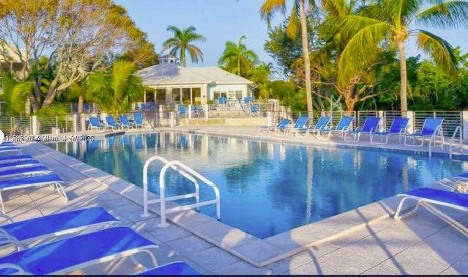 Small Image of 97501 OVERSEAS HWY #312, Key Largo Number 55