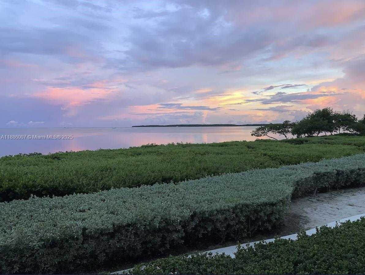 Small Image of 97501 OVERSEAS HWY #312, Key Largo Number 6
