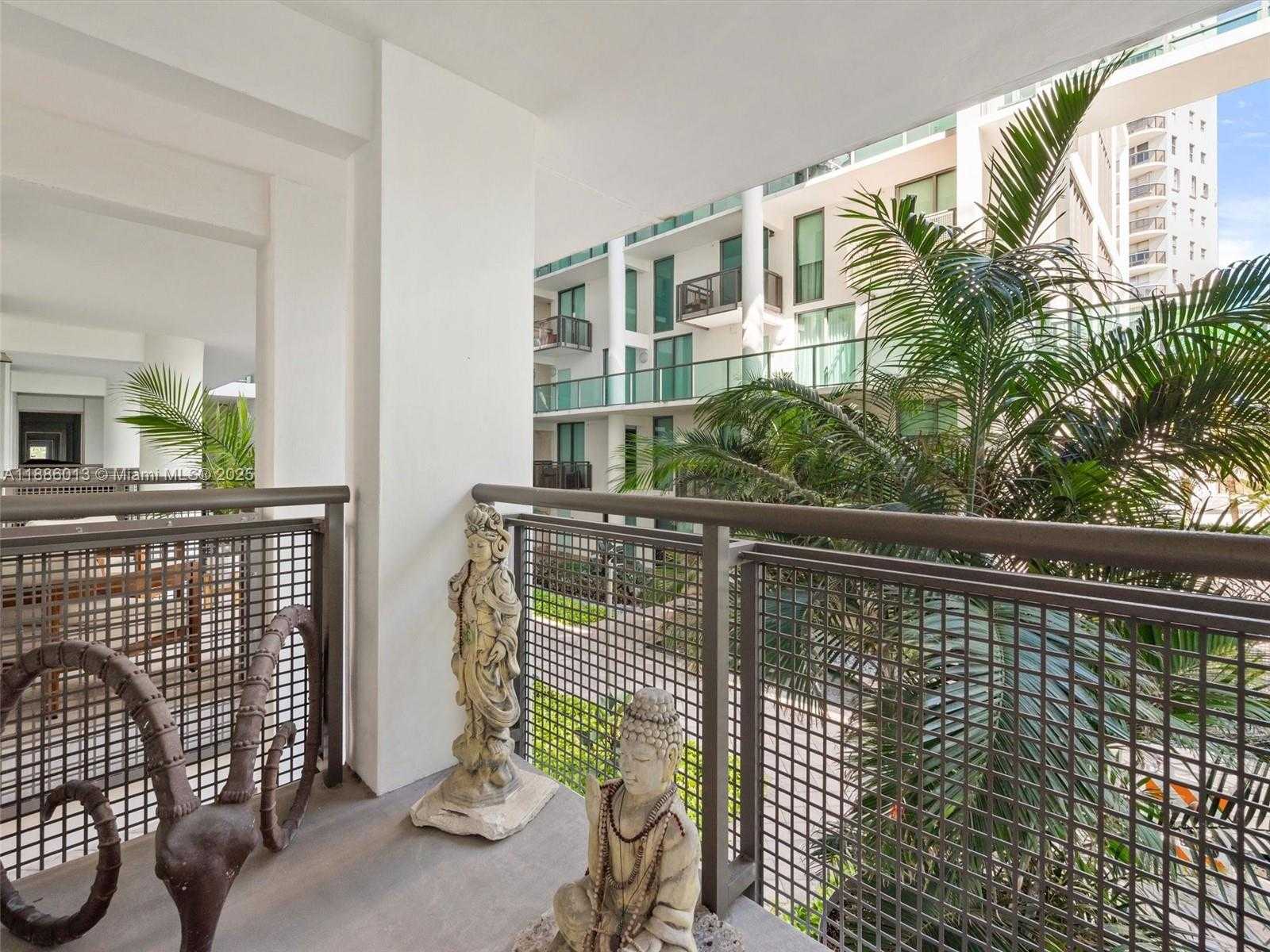 Small Image of 6000 COLLINS AVE #132, Miami Beach Number 18