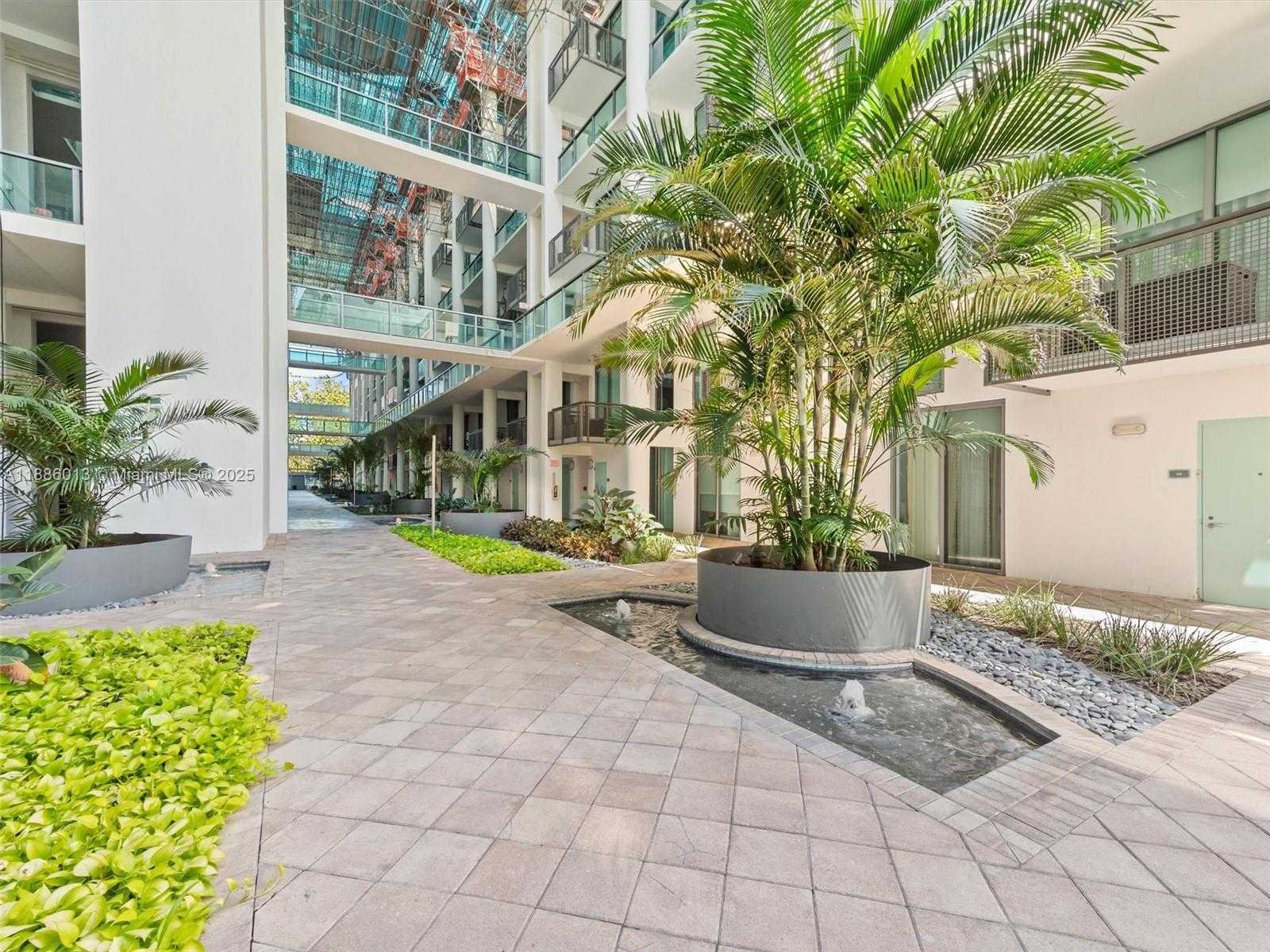 Small Image of 6000 COLLINS AVE #132, Miami Beach Number 25