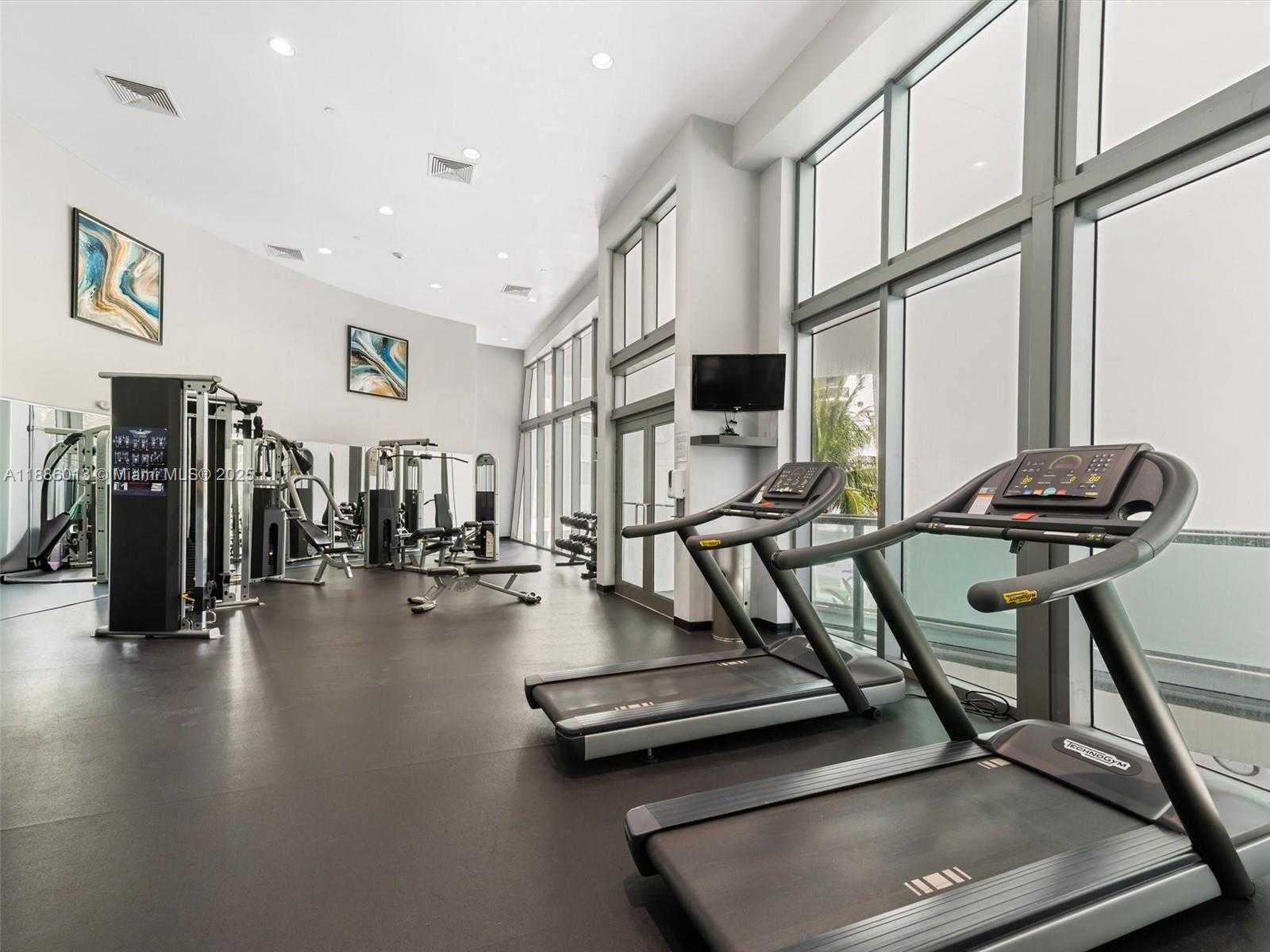 Small Image of 6000 COLLINS AVE #132, Miami Beach Number 26