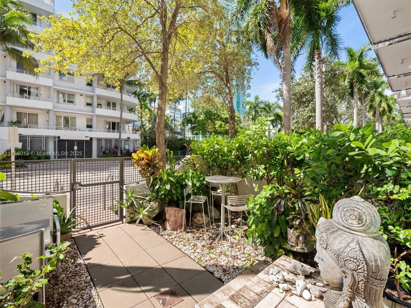 Small Image of 6000 COLLINS AVE #132, Miami Beach Number 3