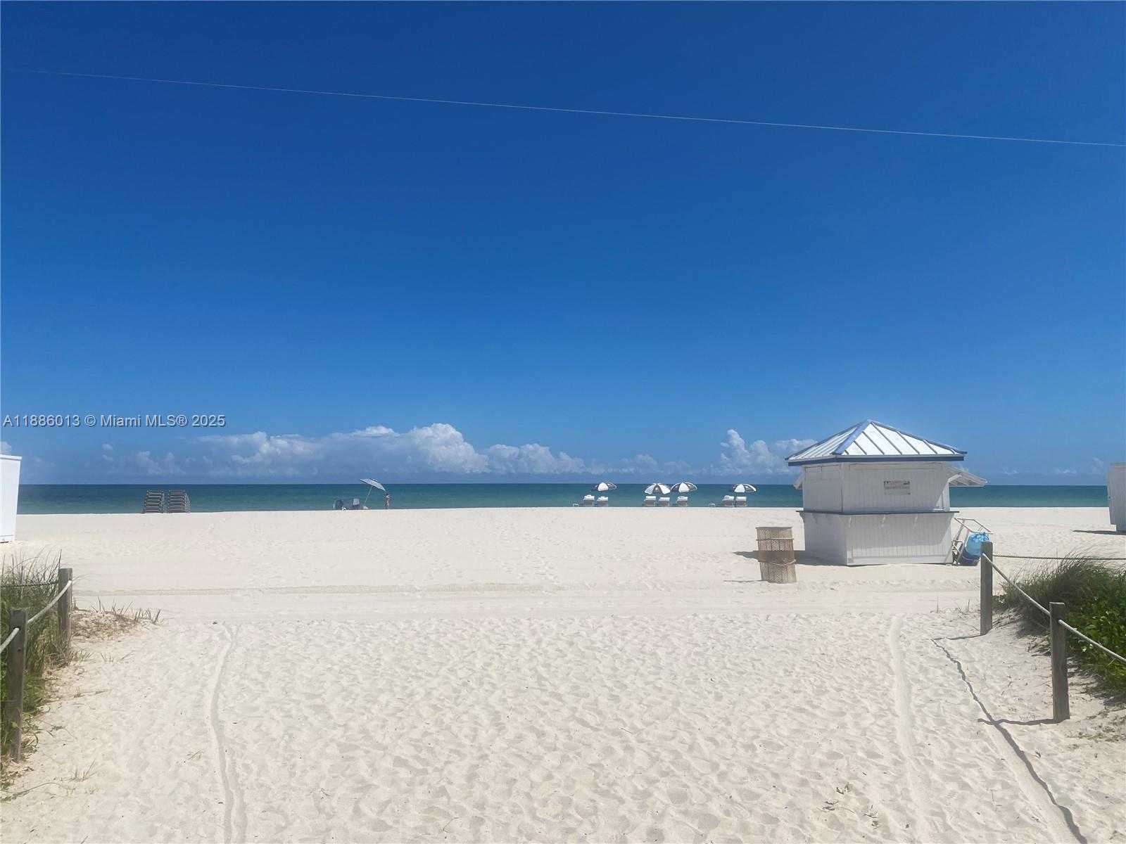 Small Image of 6000 COLLINS AVE #132, Miami Beach Number 30