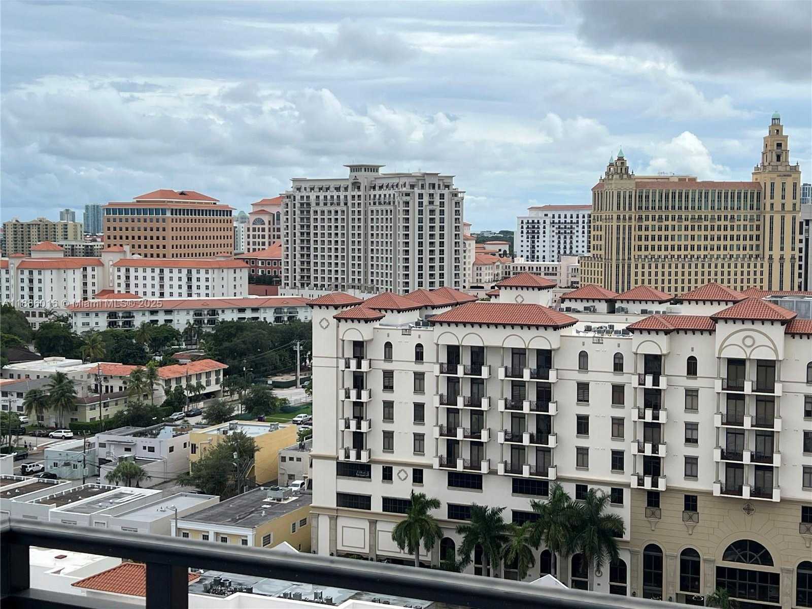 Small Image of 1607 PONCE DE LEON BLVD #14A, Coral Gables Number 7