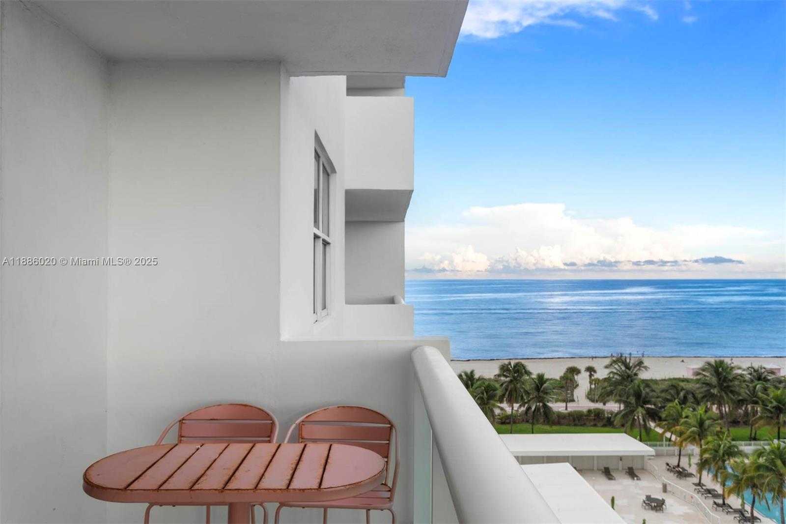 Small Image of 5001 COLLINS AVE #8C, Miami Beach Number 3
