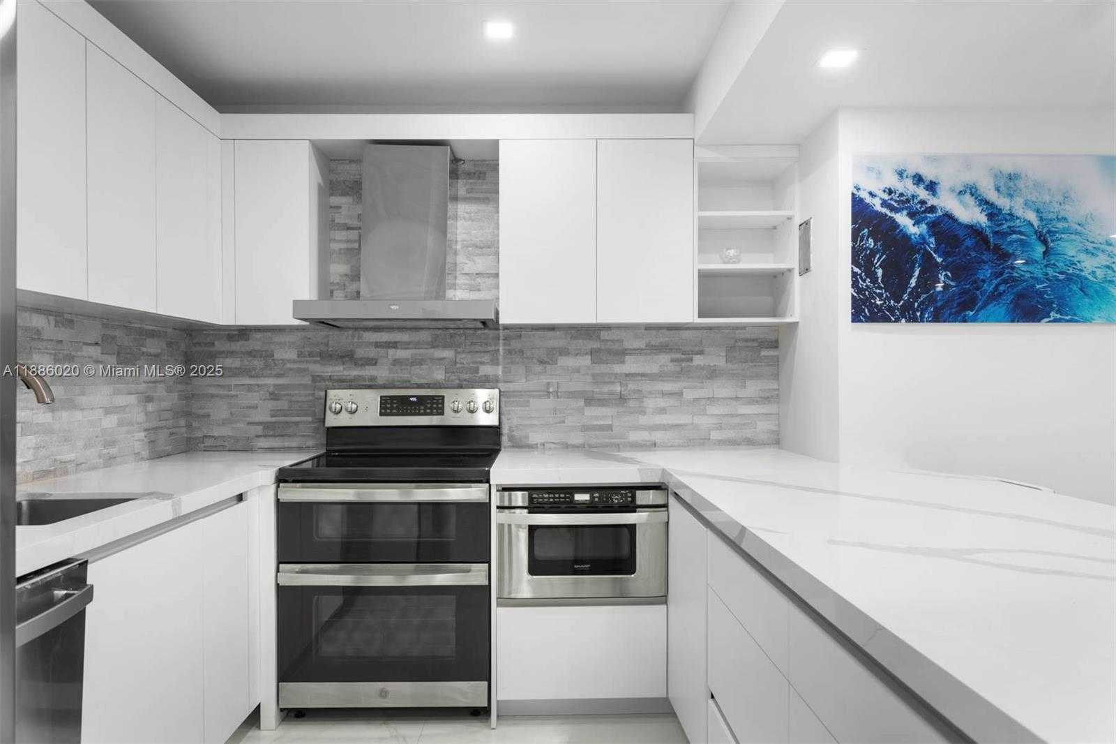 Small Image of 5001 COLLINS AVE #8C, Miami Beach Number 5