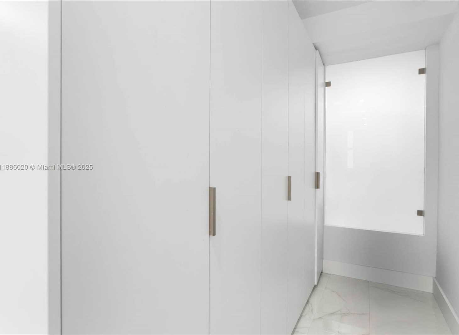 Small Image of 5001 COLLINS AVE #8C, Miami Beach Number 8