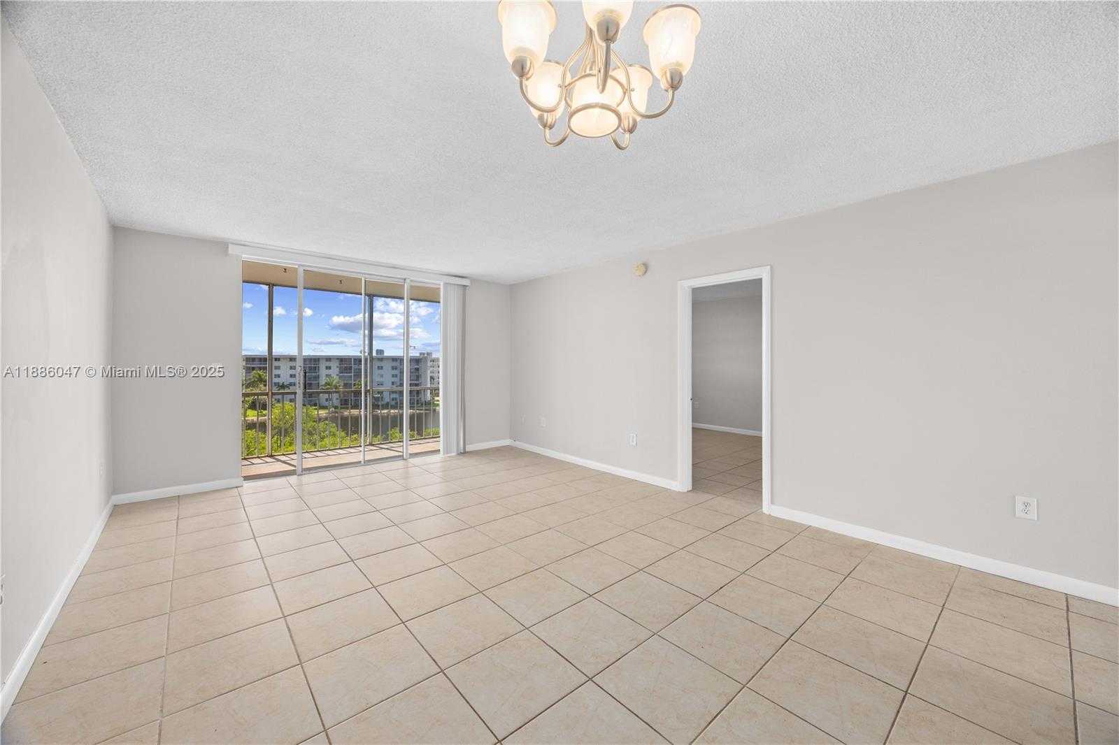 Small Image of 2980 POINT EAST DR #D607, Aventura Number 11