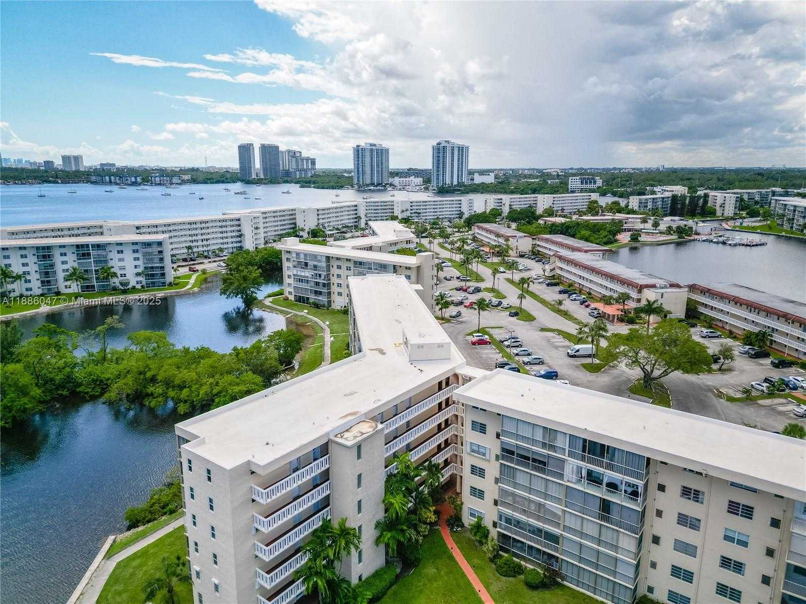 Small Image of 2980 POINT EAST DR #D607, Aventura Number 2