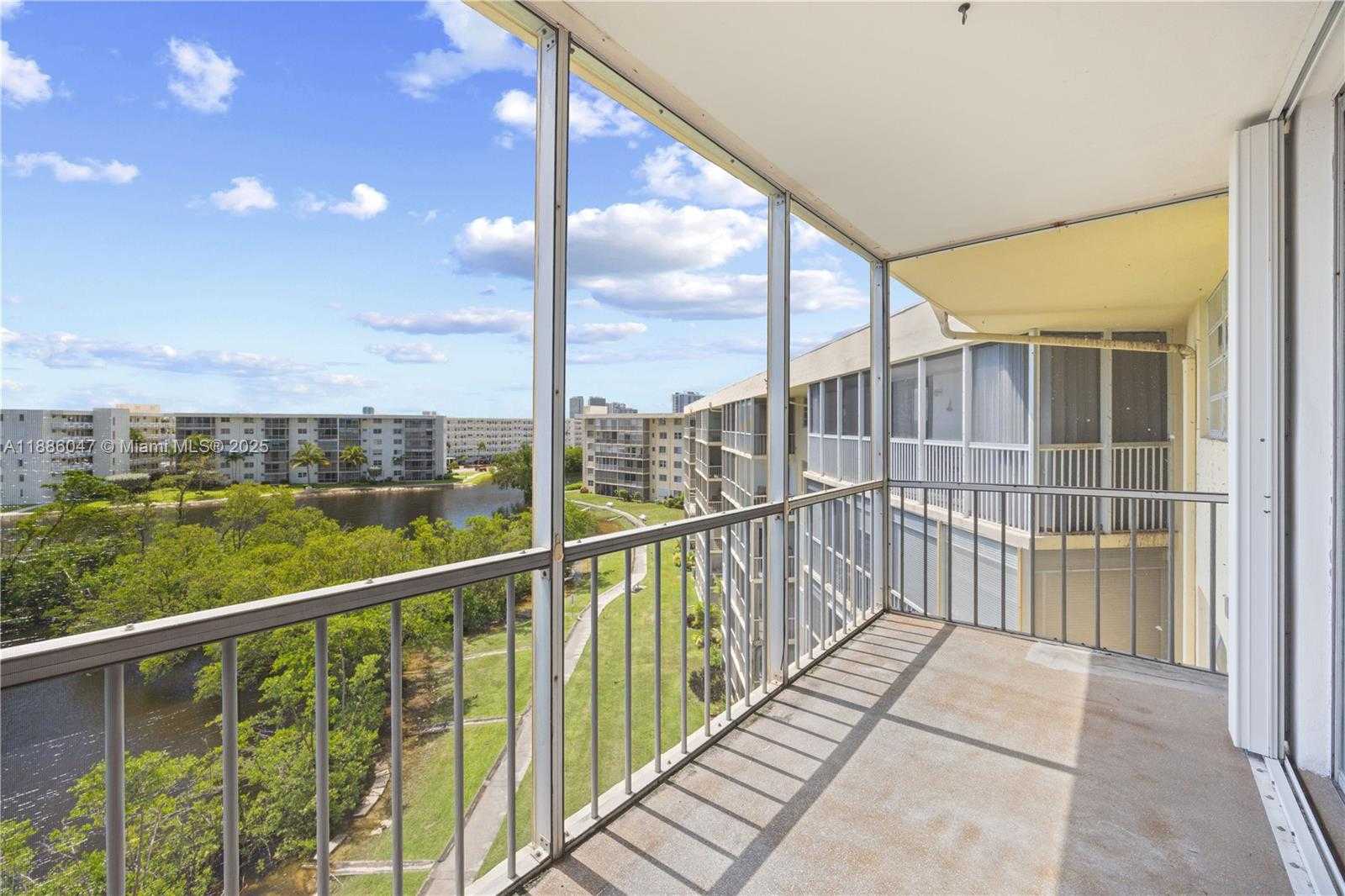 Small Image of 2980 POINT EAST DR #D607, Aventura Number 21
