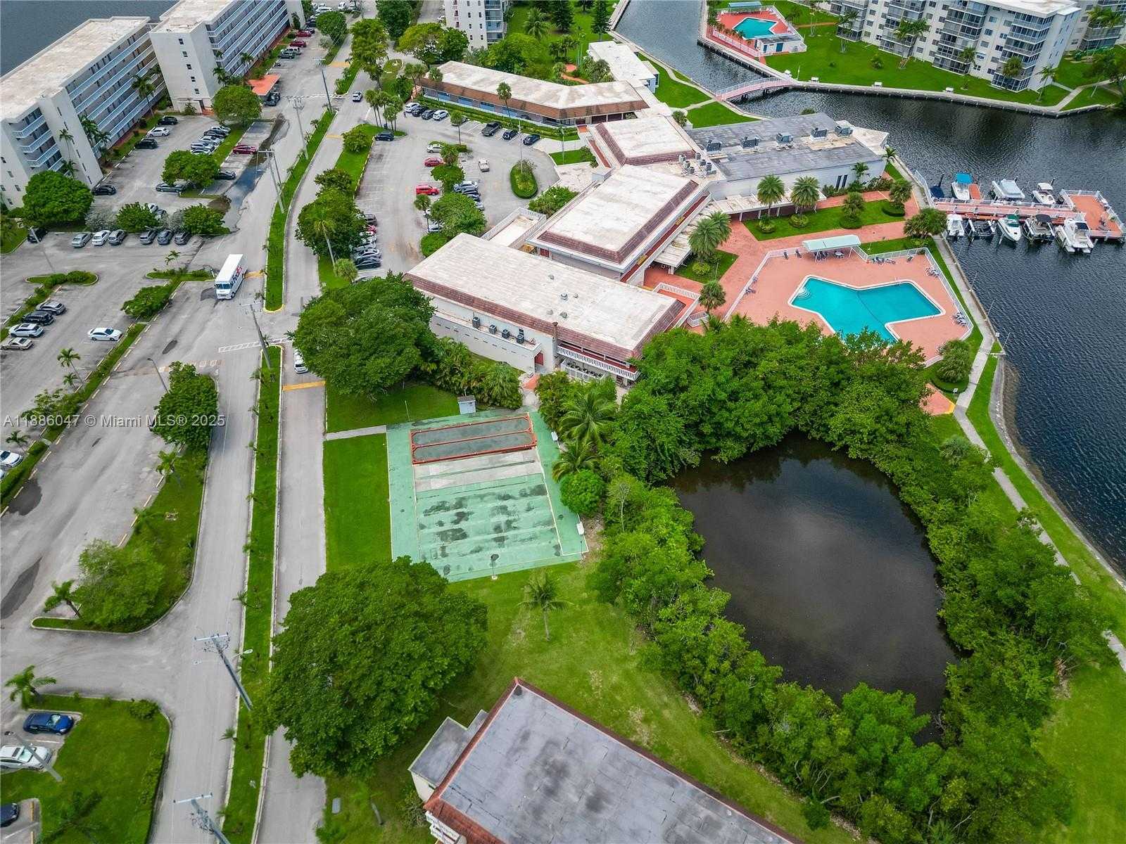 Small Image of 2980 POINT EAST DR #D607, Aventura Number 28