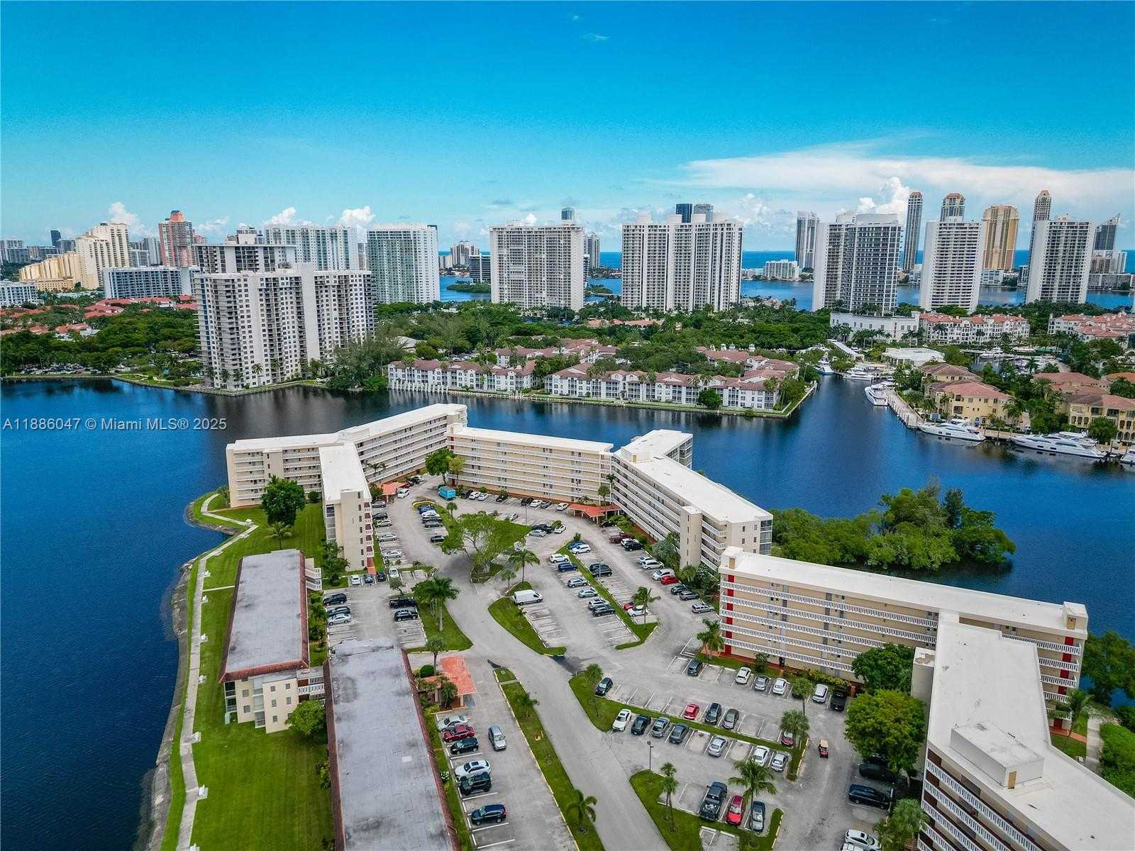 Small Image of 2980 POINT EAST DR #D607, Aventura Number 5