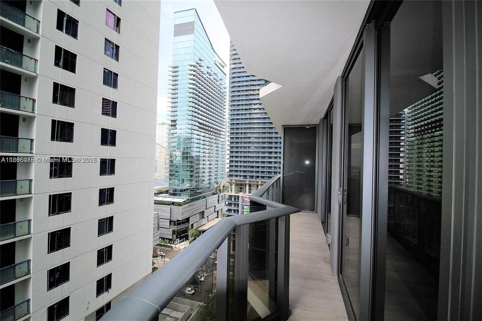Small Image of 55 SOUTH WEST 9TH ST #1608, Miami Number 12