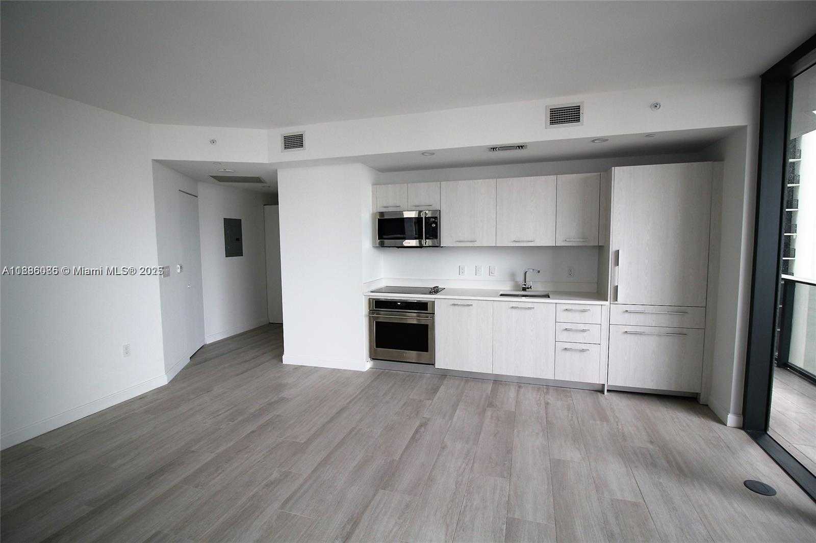 Small Image of 55 SOUTH WEST 9TH ST #1608, Miami Number 3