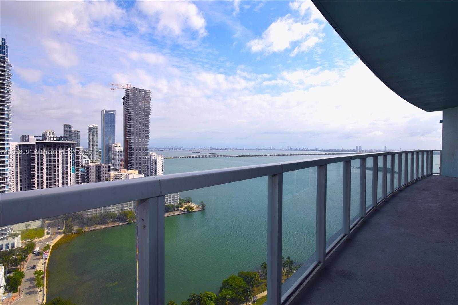 Small Image of 1900 NORTH BAYSHORE DR #2804, Miami Number 12