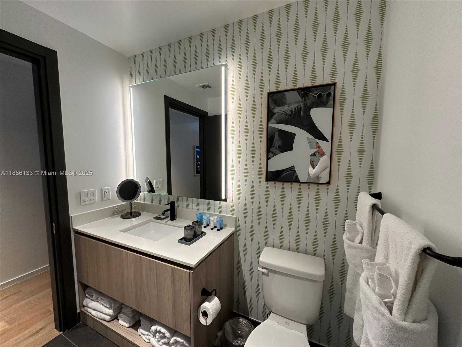Small Image of 398 NORTH EAST 5TH ST #3008, Miami Number 9