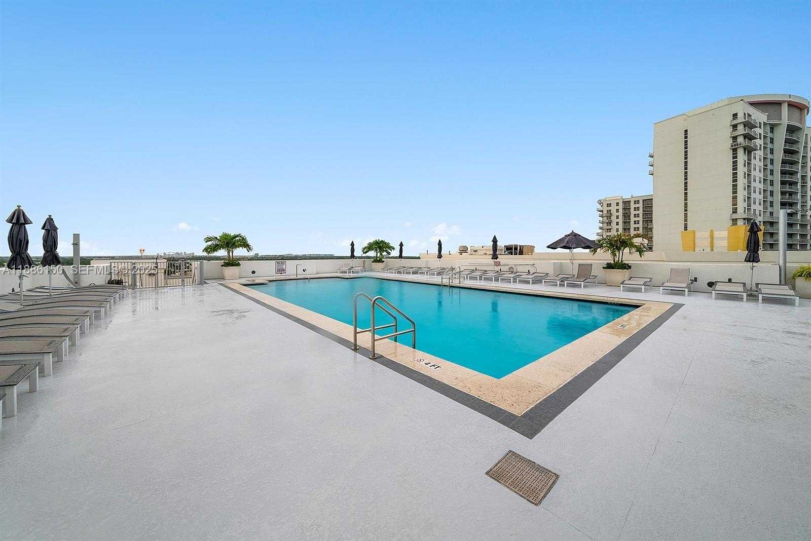 Imagen de Pequeño Objeto