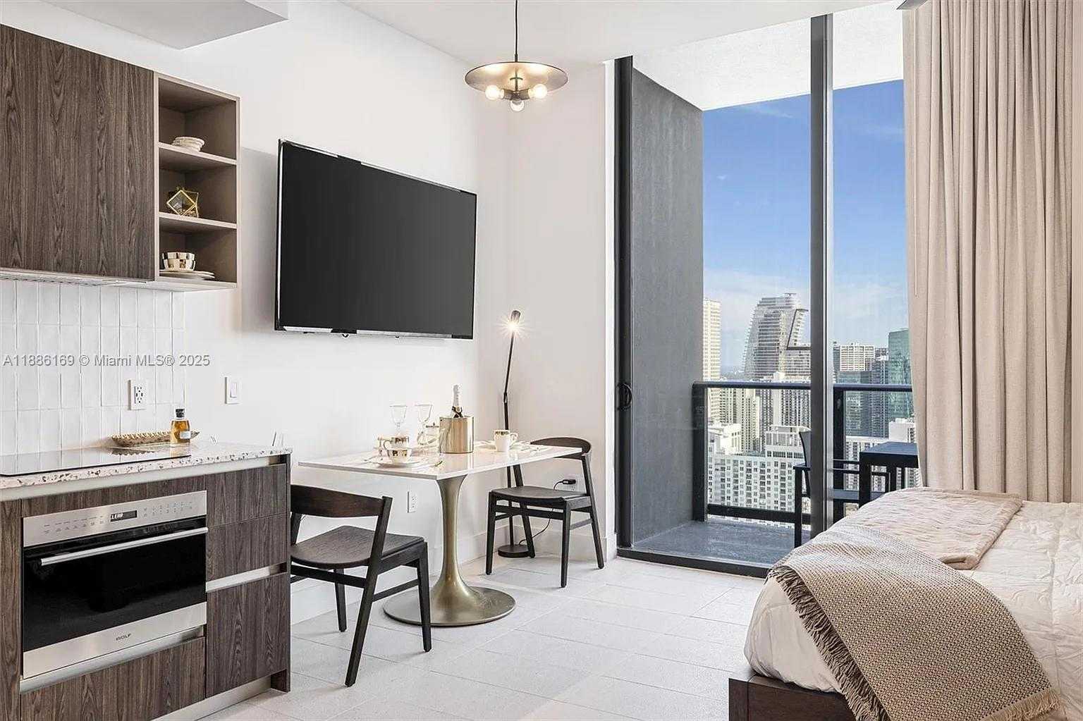 Small Image of 159 NORTH EAST 6TH ST #5106, Miami Number 4