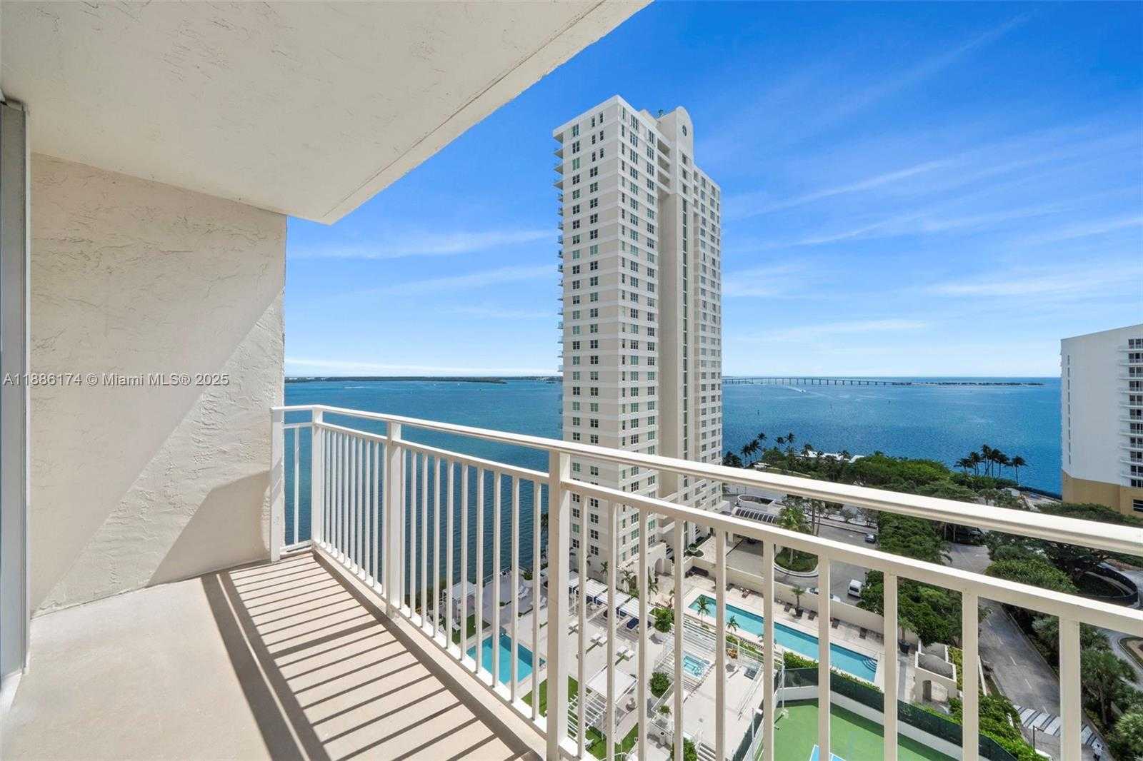 Small Image of 770 CLAUGHTON ISLAND DR #1706, Miami Number 12