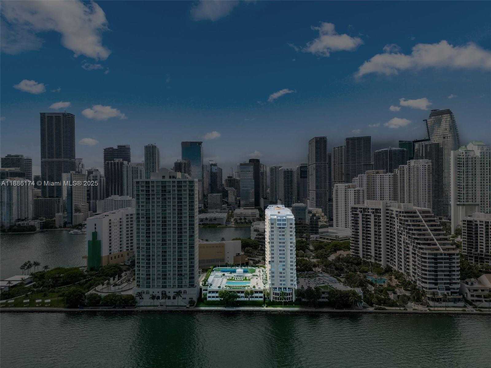 Small Image of 770 CLAUGHTON ISLAND DR #1706, Miami Number 16