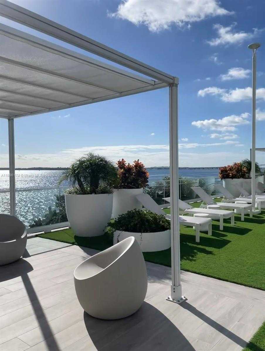 Small Image of 770 CLAUGHTON ISLAND DR #1706, Miami Number 19