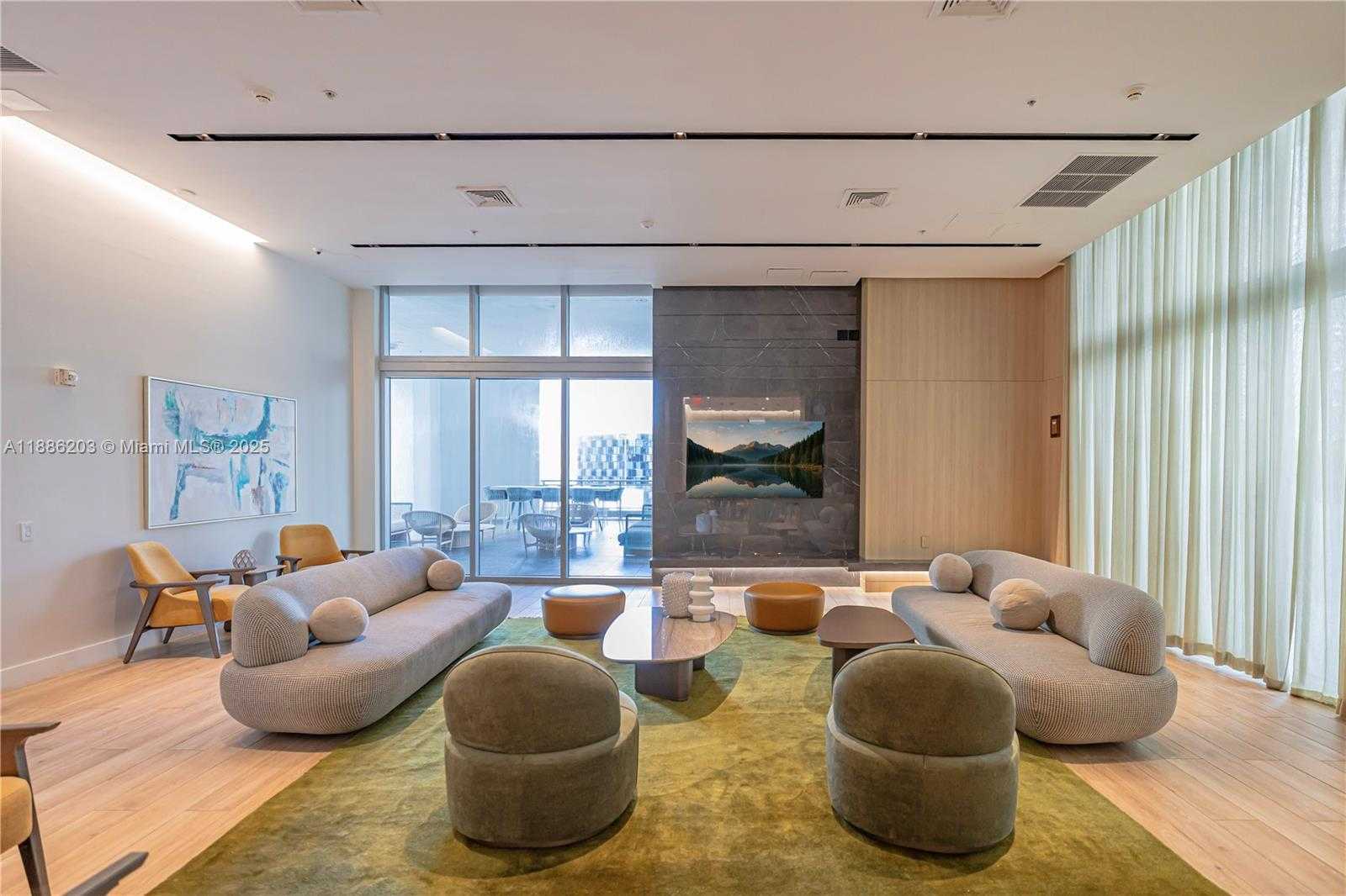 Small Image of 90 SOUTH WEST 3RD ST #3705, Miami Number 25