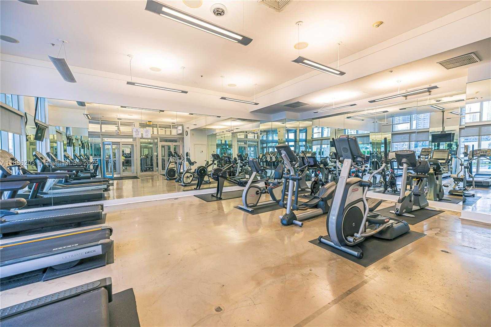 Small Image of 90 SOUTH WEST 3RD ST #3705, Miami Number 32