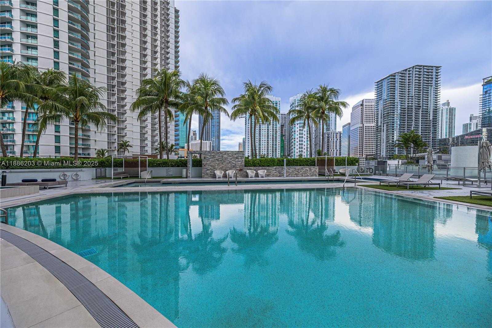 Small Image of 90 SOUTH WEST 3RD ST #3705, Miami Number 33