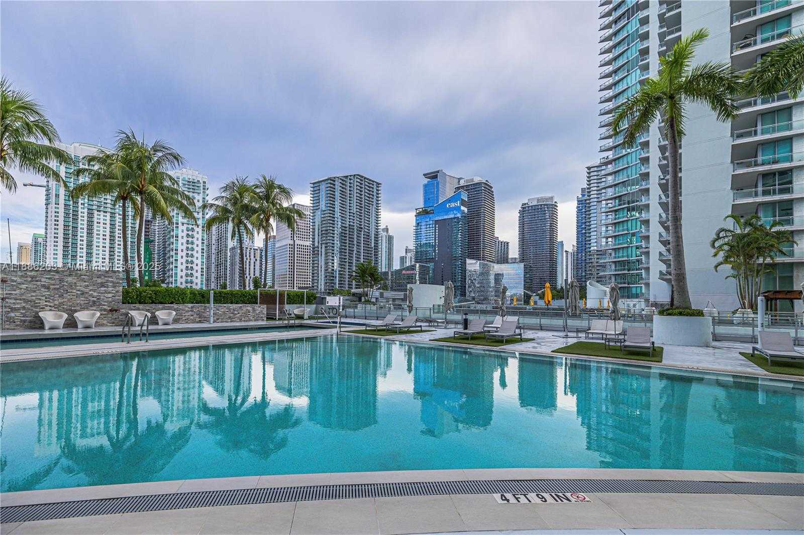 Small Image of 90 SOUTH WEST 3RD ST #3705, Miami Number 34