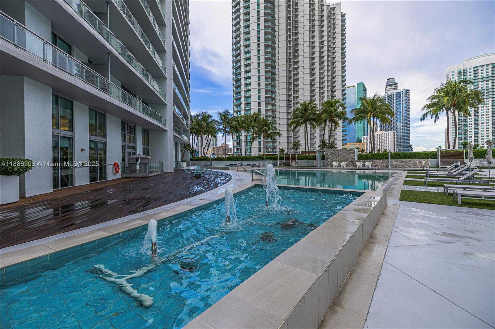Small Image of 90 SOUTH WEST 3RD ST #3705, Miami Number 35
