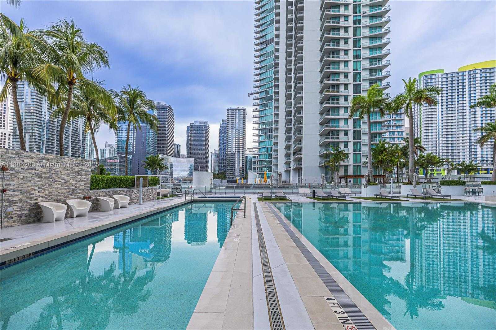 Small Image of 90 SOUTH WEST 3RD ST #3705, Miami Number 39