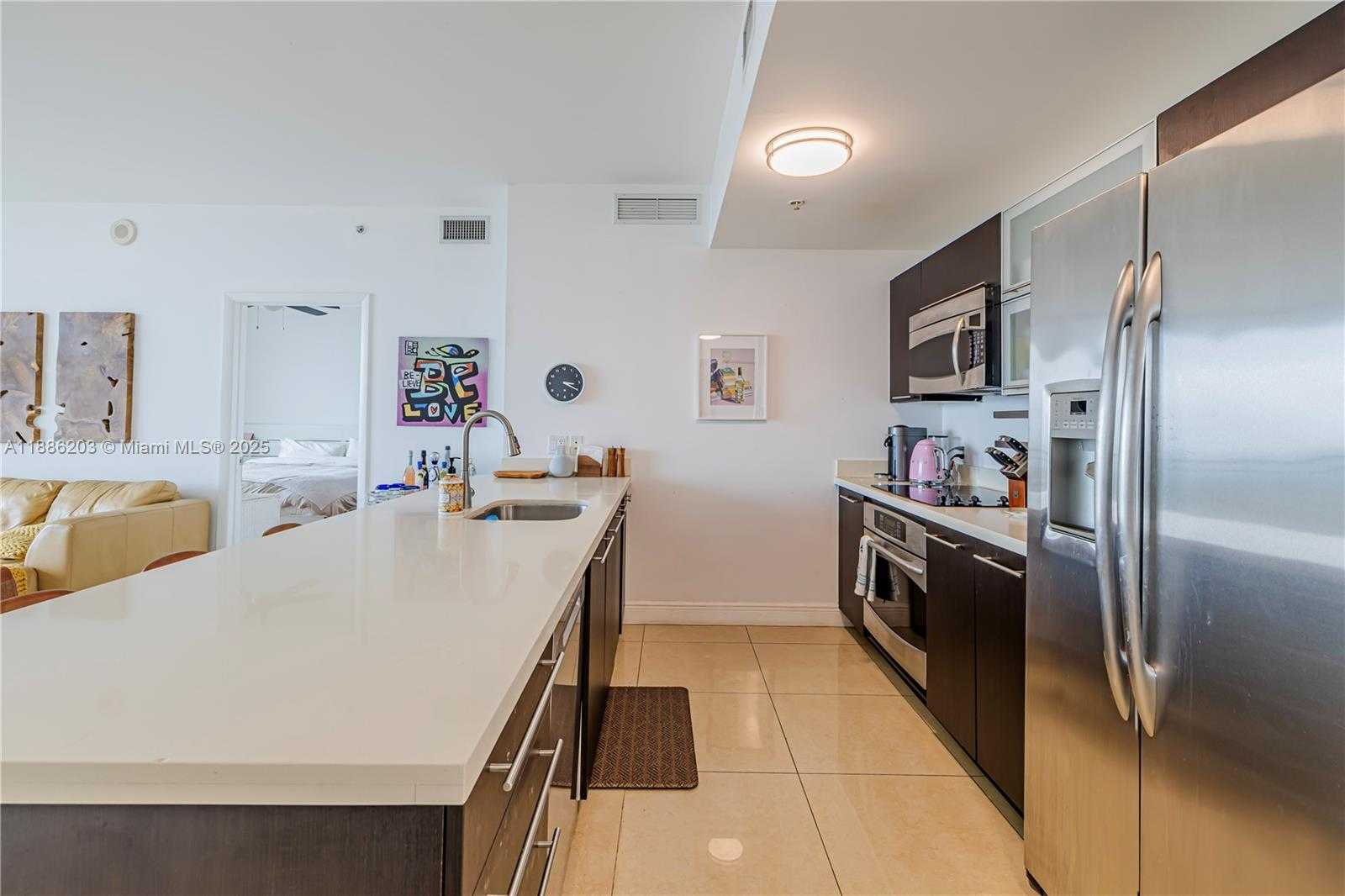 Small Image of 90 SOUTH WEST 3RD ST #3705, Miami Number 5