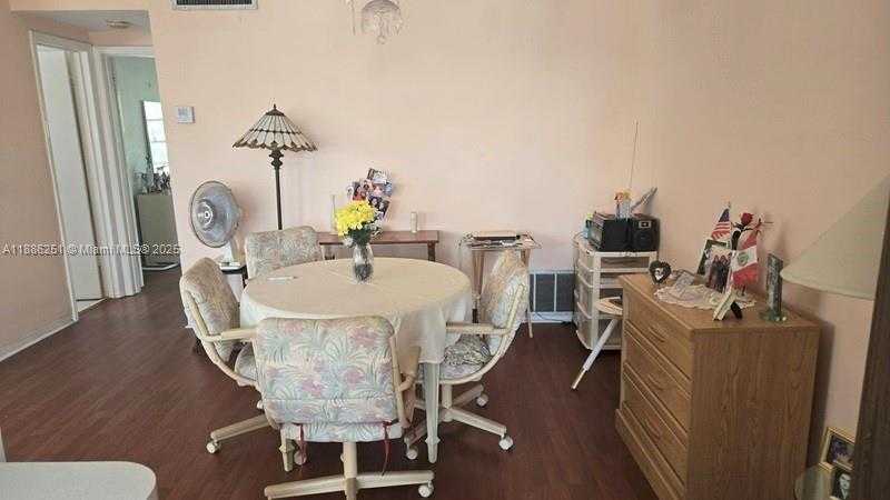 Small Image of 11 NORTH EAST 204TH ST #25, Miami Gardens Number 7