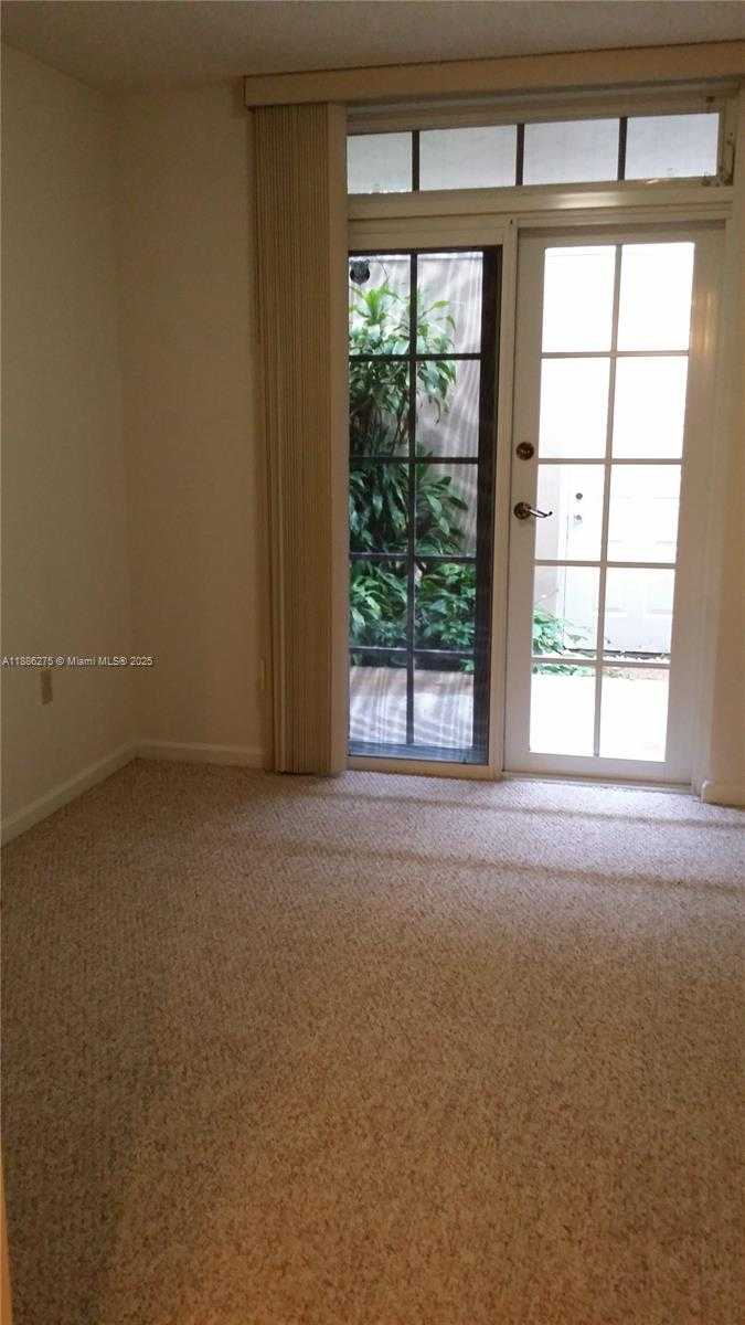 Small Image of 1280 SOUTH ALHAMBRA CIR #2117, Coral Gables Number 11