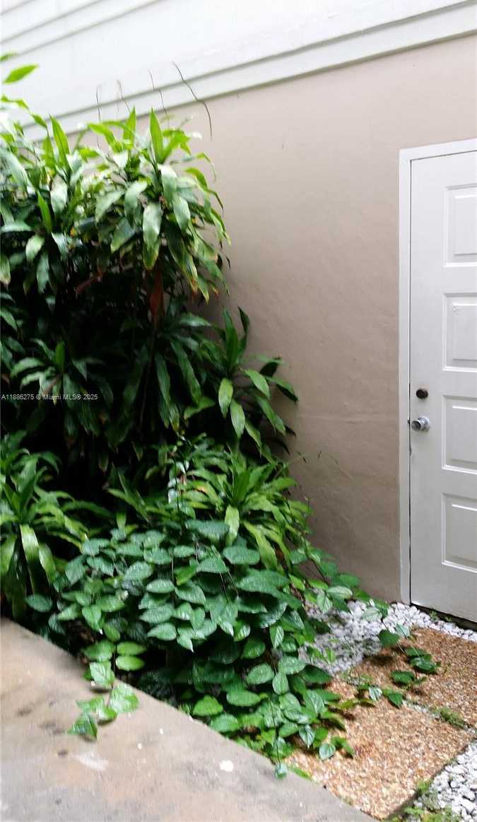 Small Image of 1280 SOUTH ALHAMBRA CIR #2117, Coral Gables Number 12