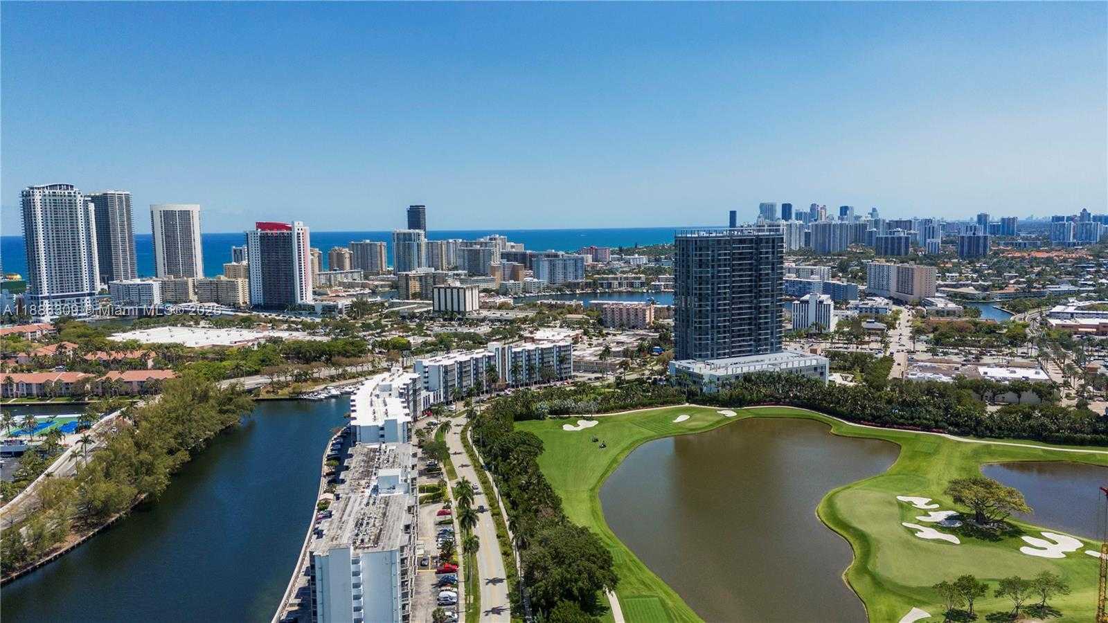 Small Image of 101 DIPLOMAT PKWY #306, Hallandale Beach Number 4