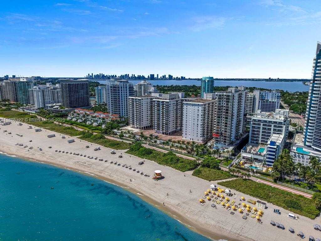 Small Image of 6039 COLLINS AVE #1126, Miami Beach Number 37