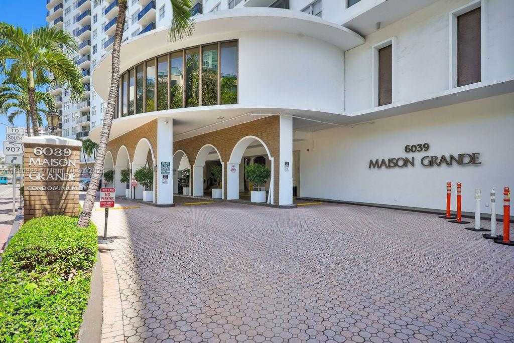 Small Image of 6039 COLLINS AVE #1126, Miami Beach Number 40