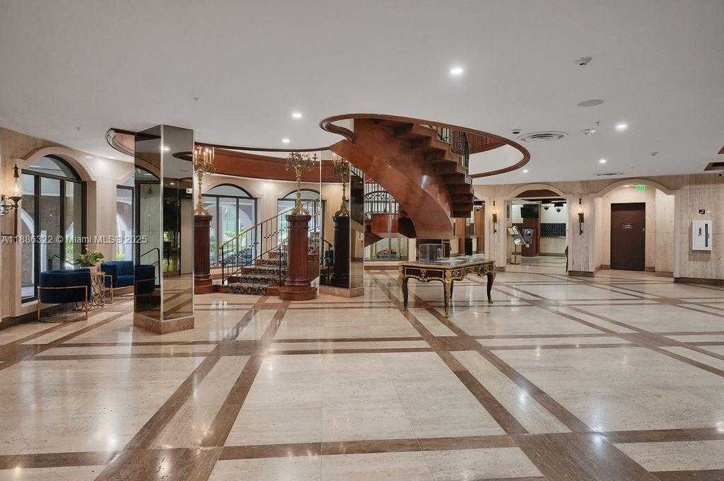 Small Image of 6039 COLLINS AVE #1126, Miami Beach Number 42