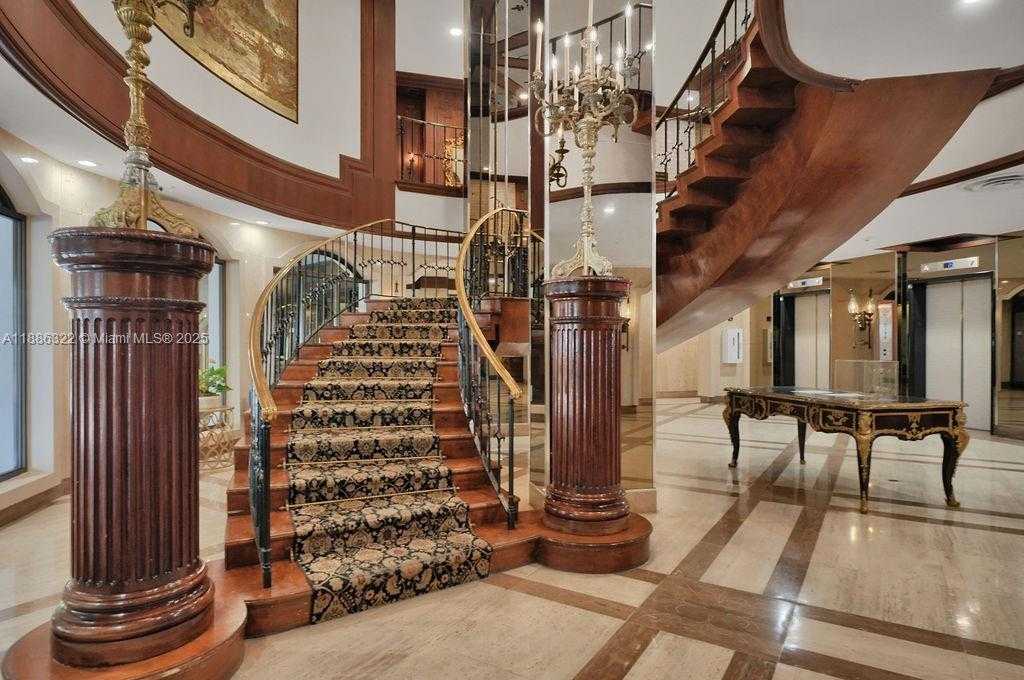 Small Image of 6039 COLLINS AVE #1126, Miami Beach Number 44