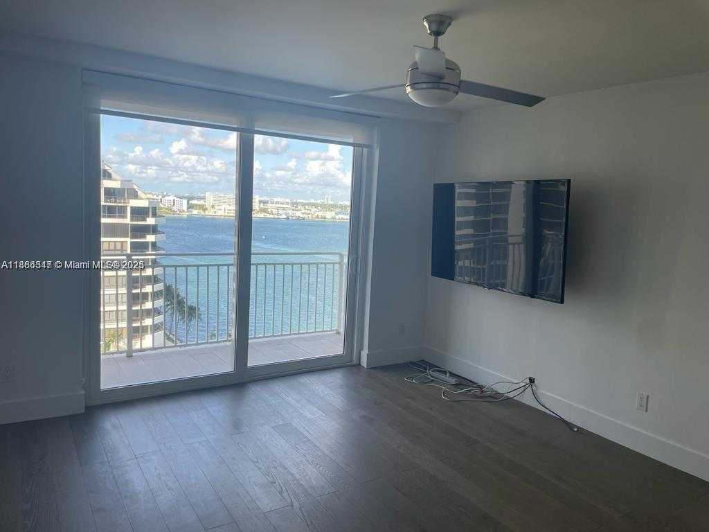 Small Image of 770 CLAUGHTON ISLAND DR #1511, Miami Number 3