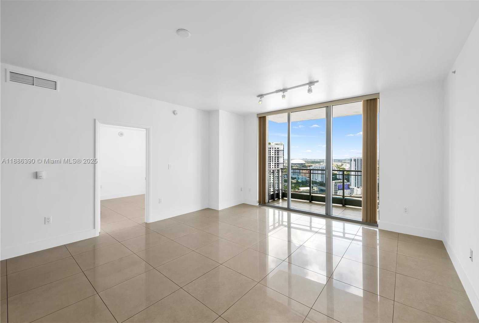 Small Image of 90 SOUTH WEST 3RD ST #3305, Miami Number 10