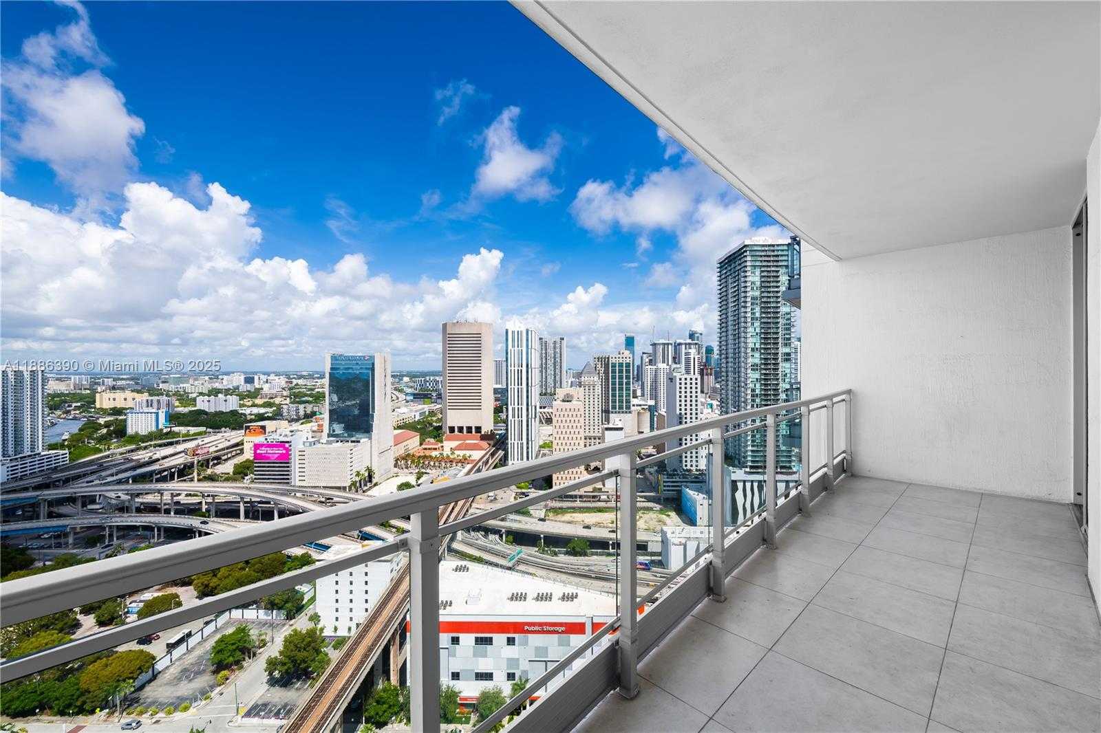 Small Image of 90 SOUTH WEST 3RD ST #3305, Miami Number 18