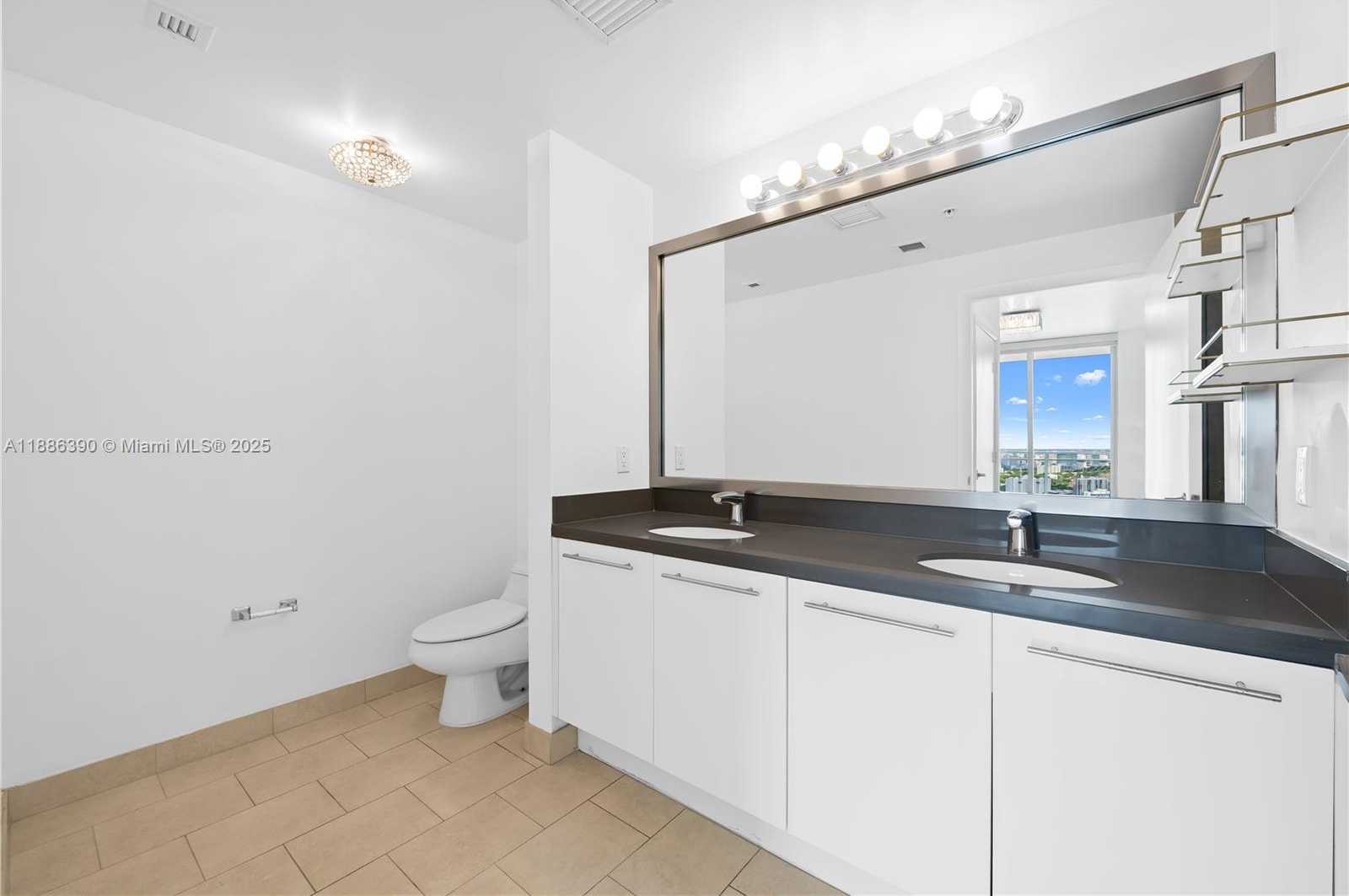 Small Image of 90 SOUTH WEST 3RD ST #3305, Miami Number 20