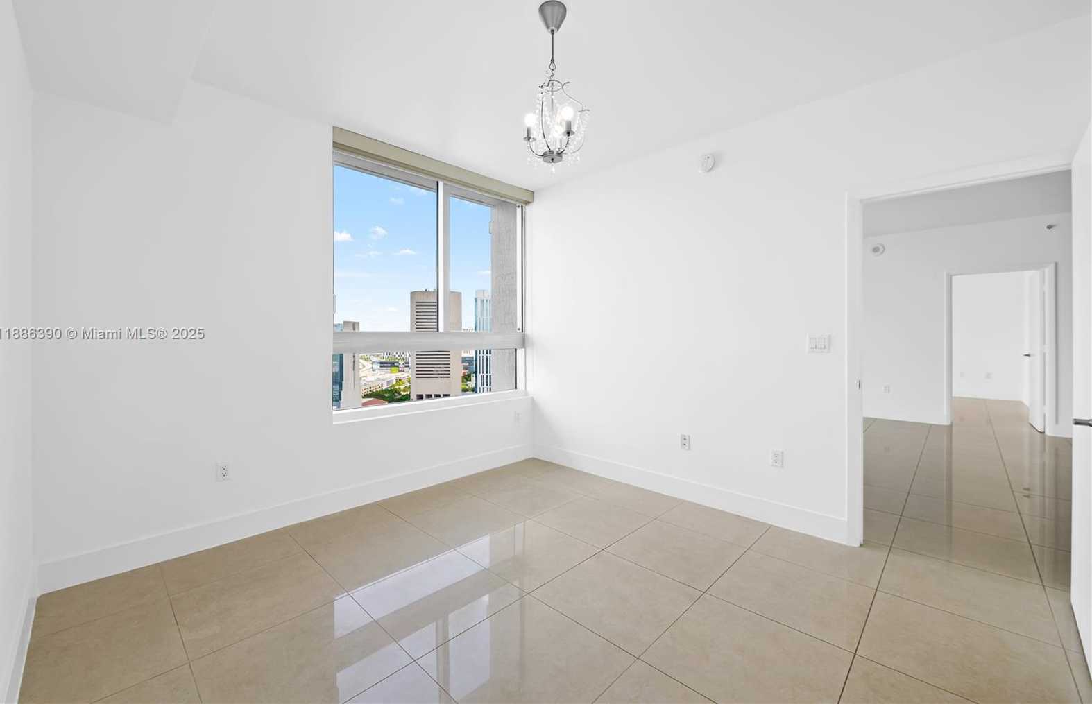 Small Image of 90 SOUTH WEST 3RD ST #3305, Miami Number 28