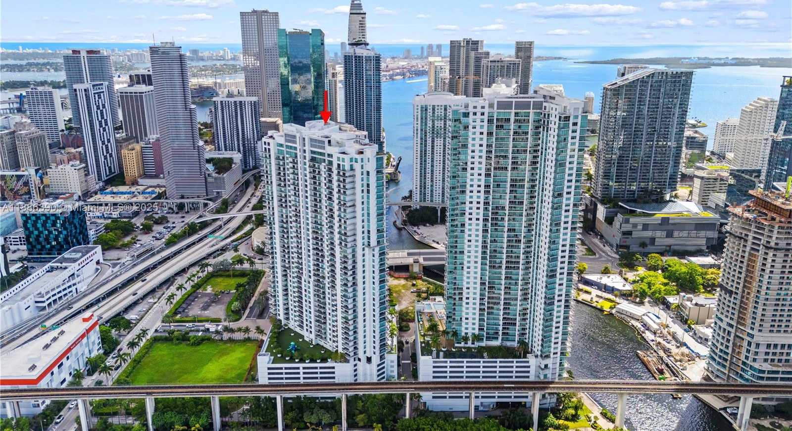 Small Image of 90 SOUTH WEST 3RD ST #3305, Miami Number 44