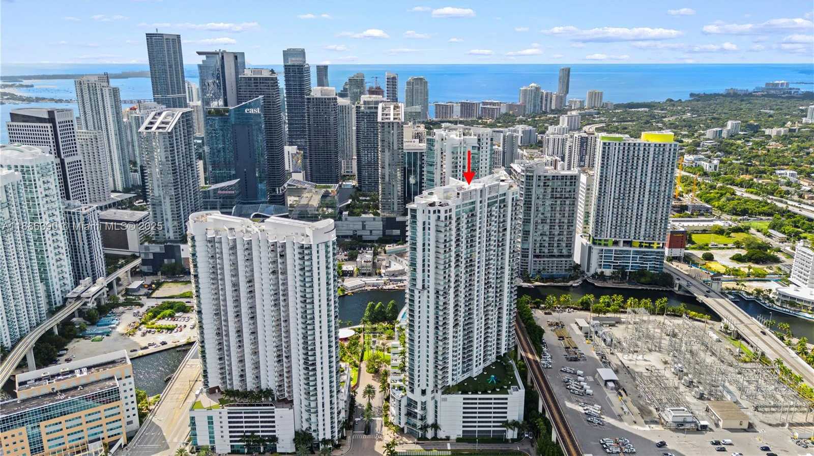 Small Image of 90 SOUTH WEST 3RD ST #3305, Miami Number 45