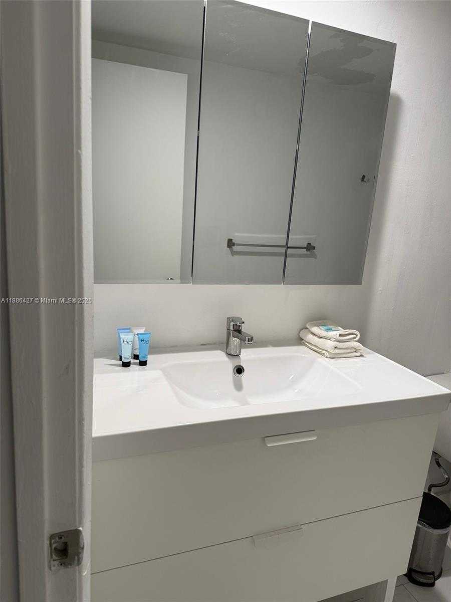 Small Image of 19370 COLLINS AVE #904, Sunny Isles Beach Number 21